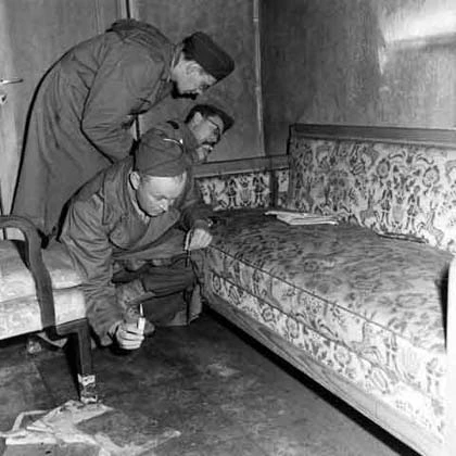 Hình ảnh chưa từng thấy trong boongke của Hitler ảnh 4 Hình ảnh chưa từng thấy trong boongke của Hitler ảnh 4