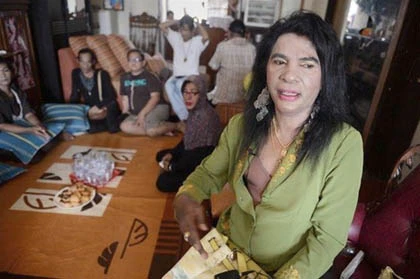 "Tổ ấm" của người già chuyển giới tại Indonesia ảnh 1 "Tổ ấm" của người già chuyển giới tại Indonesia ảnh 1