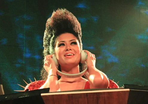 Nữ DJ sexy nhất thế giới muốn lấy chồng Việt Nam ảnh 2 Nữ DJ sexy nhất thế giới muốn lấy chồng Việt Nam ảnh 2