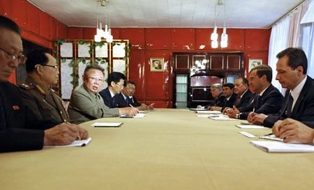 Cuộc gặp hiếm hoi giữa Tổng thống Nga và lãnh đạo Triều Tiên ảnh 15 Cuộc gặp hiếm hoi giữa Tổng thống Nga và lãnh đạo Triều Tiên ảnh 15