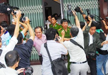 Tác nghiệp nhà báo là công việc đặc biệt ảnh 1