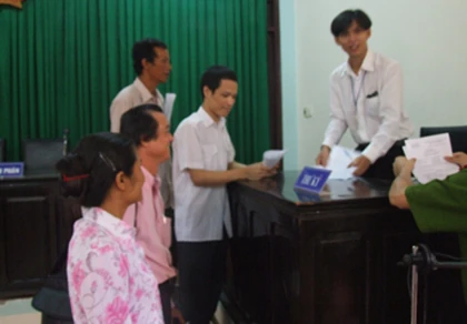 Kỳ án hiếp dâm, giết người ở Bình Phước: Bị cáo Mai trắng án ảnh 9 Kỳ án hiếp dâm, giết người ở Bình Phước: Bị cáo Mai trắng án ảnh 9