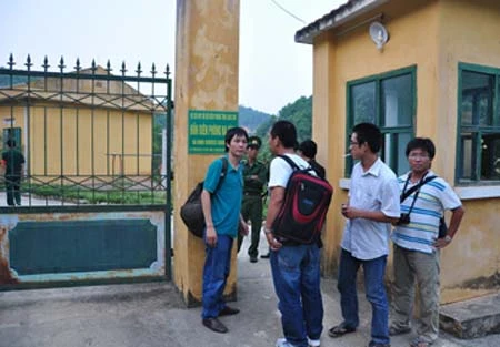 Trực tiếp: Đã bắt được sát thủ máu lạnh Lê Văn Luyện ảnh 5 Trực tiếp: Đã bắt được sát thủ máu lạnh Lê Văn Luyện ảnh 5