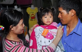 Thưởng tết... thụt lùi ảnh 2 Thưởng tết... thụt lùi ảnh 2