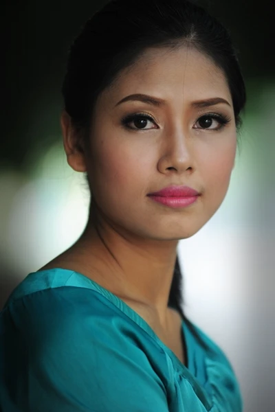 Người đẹp "toả thơm như lúa giữa đồng" ảnh 2 Người đẹp "toả thơm như lúa giữa đồng" ảnh 2