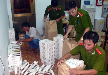 An Giang: Bắt 3.000 gói thuốc lá lậu ảnh 1 An Giang: Bắt 3.000 gói thuốc lá lậu ảnh 1