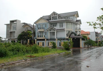 Cấp giấy chứng nhận: Tiến độ chậm, dân còn bị làm khó ảnh 1
