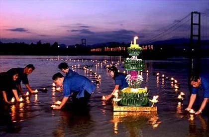 Cận cảnh lễ hội lãng mạn nhất thế giới ảnh 10 Cận cảnh lễ hội lãng mạn nhất thế giới ảnh 10