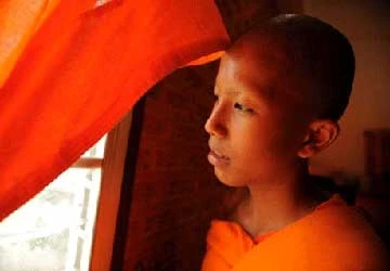 Chùa Thái Lan dạy thiếu niên làm quý ông ảnh 1