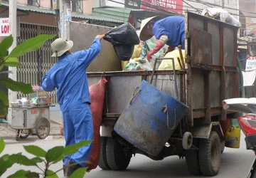 Gom rác dân lập tùy hứng! ảnh 1 Gom rác dân lập tùy hứng! ảnh 1