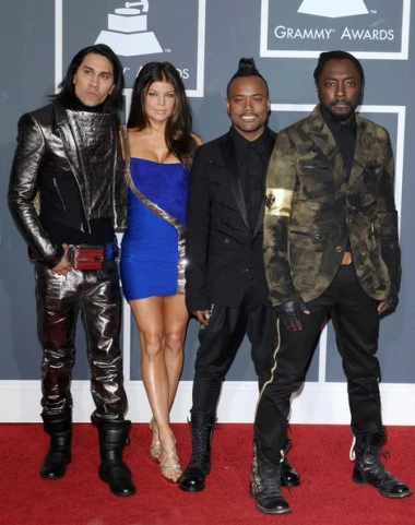 Will.I.Am (ngoài cùng bên phải) là một rapper kiêm nhà sản xuất âm nhạc lừng danh ở Mỹ. Nhóm nhạc của anh, Black Eyed Peas cũng là một trong những tên tuổi quyền lực của âm nhạc thế giới. Ảnh: Bauer Griffin. Will.I.Am là một rapper kiêm nhà sản xuất âm nhạc lừng danh ở Mỹ. Nhóm nhạc của anh, Black Eyed Peas cũng là một trong những tên tuổi quyền lực của âm nhạc thế giới. Ảnh: Bauer Griffin.