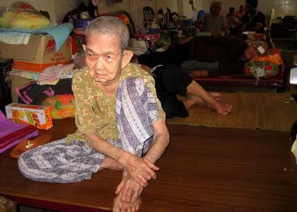 Khi các cụ bỏ nhà đi bụi ảnh 1 Khi các cụ bỏ nhà đi bụi ảnh 1
