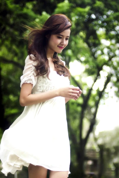 Midu đẹp trong trẻo giữa thiên nhiên ảnh 3 Midu đẹp trong trẻo giữa thiên nhiên ảnh 3