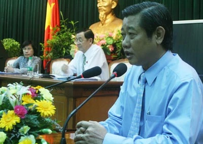 Tân Phó Chủ tịch UBND TP.HCM Hứa Ngọc Thuận. Ảnh: Đoàn Quý Tân Phó Chủ tịch UBND TP.HCM Hứa Ngọc Thuận. Ảnh: Đoàn Quý