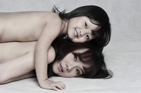 Dương Yến Ngọc nude chống ung thư vú ảnh 2 Dương Yến Ngọc nude chống ung thư vú ảnh 2