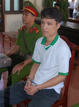 Chùm ảnh: Phiên xử sơ thẩm lần 3 kỳ án vườn mít: Mai bị tuyên tù chung thân ảnh 1 Chùm ảnh: Phiên xử sơ thẩm lần 3 kỳ án vườn mít: Mai bị tuyên tù chung thân ảnh 1