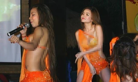 Rộ múa sexy, kích dục để quảng cáo ở Sài Gòn ảnh 2 Rộ múa sexy, kích dục để quảng cáo ở Sài Gòn ảnh 2