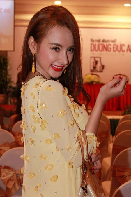 Angela Phương Trinh nói thật về chuyện sửa mũi ảnh 1 Angela Phương Trinh nói thật về chuyện sửa mũi ảnh 1