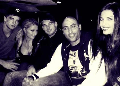 Yolanthe rủ Sneijder “bay đêm” với Paris Hilton ảnh 2