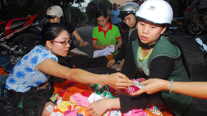 Thưởng tết... thụt lùi ảnh 1 Thưởng tết... thụt lùi ảnh 1