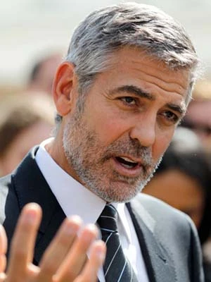 George Clooney bị bắt ảnh 2 George Clooney bị bắt ảnh 2