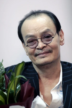 Nhạc sĩ Thanh Tùng. Nhạc sĩ Thanh Tùng.