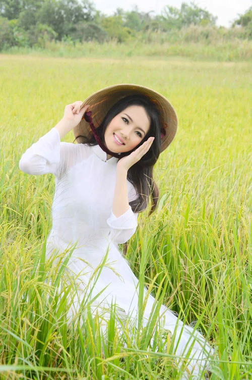 Vợ 9X của Ngô Quang Hải khoe sắc trước ngày cưới ảnh 5 Vợ 9X của Ngô Quang Hải khoe sắc trước ngày cưới ảnh 5