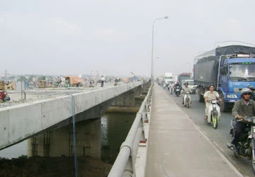 Đóng nút Tân Vạn để thông xe cầu Đồng Nai mới ảnh 1 Đóng nút Tân Vạn để thông xe cầu Đồng Nai mới ảnh 1