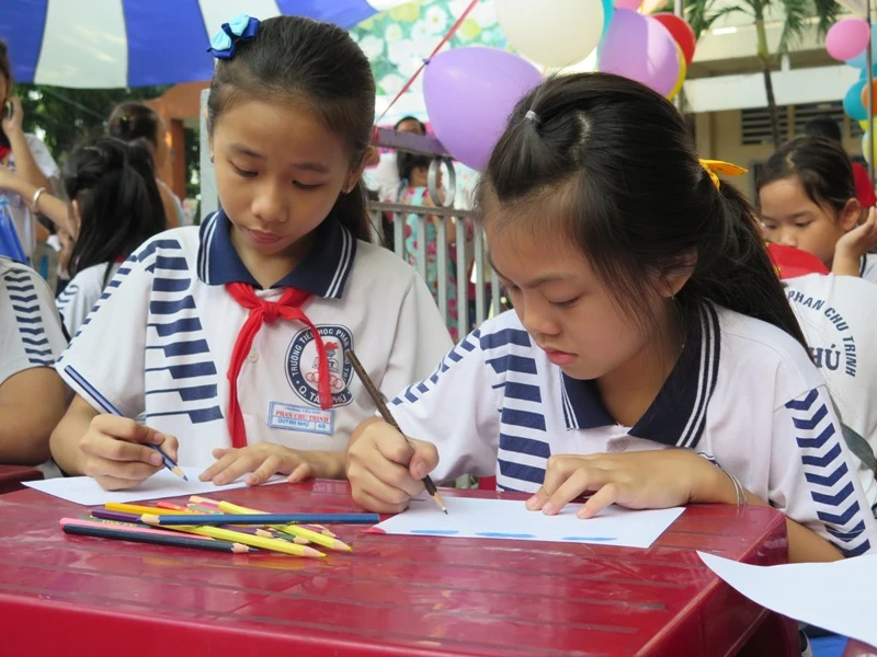 Học sinh được nghỉ học để thỏa thích vui chơi ảnh 10 Học sinh được nghỉ học để thỏa thích vui chơi ảnh 10