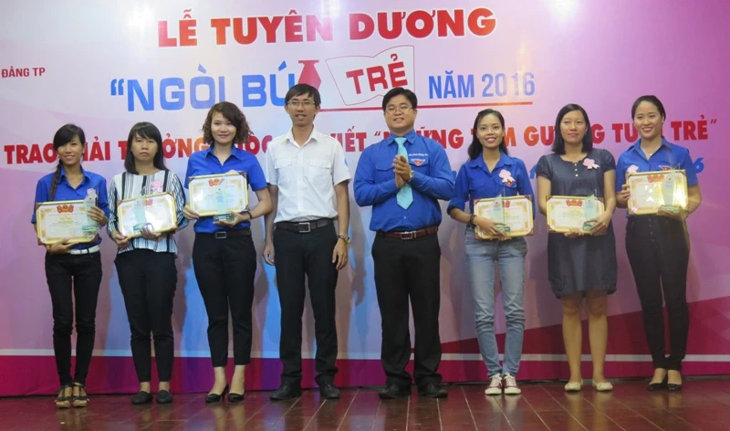 Tuyên dương 16 cá nhân và tập thể đạt giải thưởng Ngòi Bút Trẻ lần 8 ảnh 3 Tuyên dương 16 cá nhân và tập thể đạt giải thưởng Ngòi Bút Trẻ lần 8 ảnh 3