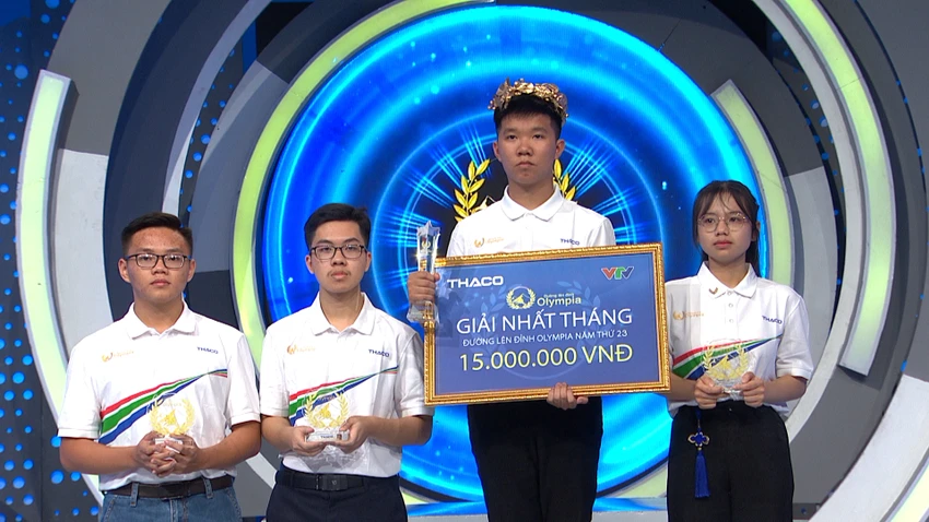 Bốn thí sinh Đường lên đỉnh Olympia tại vòng thi tháng 4 vừa qua. Ảnh: VTV Bốn thí sinh Đường lên đỉnh Olympia tại vòng thi tháng 4 vừa qua. Ảnh: VTV