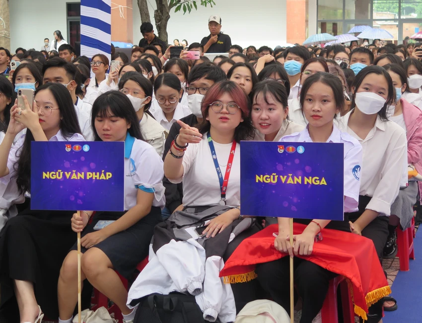 Ngành khoa học cơ bản miễn học phí