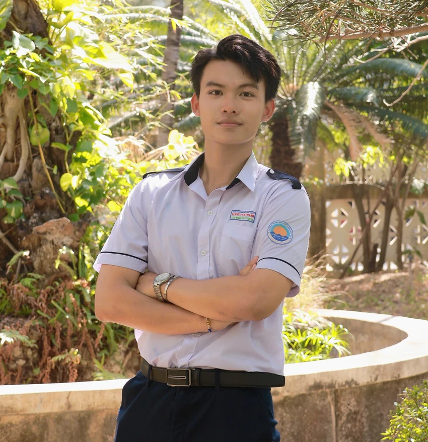 MINH HUY.JPG