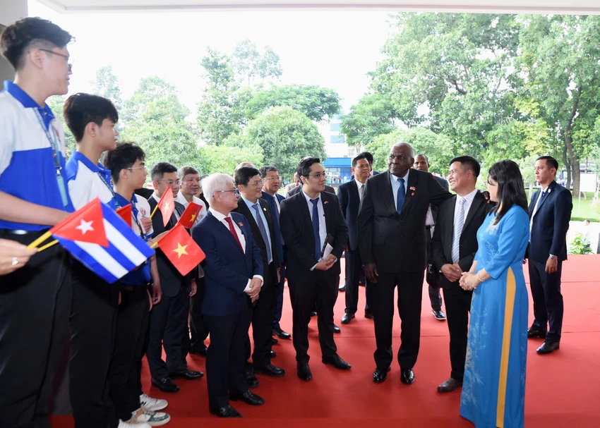 truong-dh-su-pham-ky-thuat-tp-hcm-cuba (1).jpg