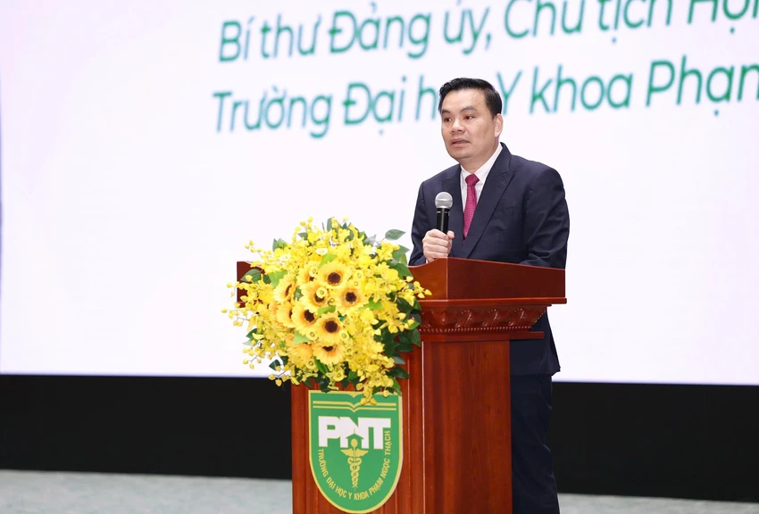 truong-dh-y-khoa-pham-ngoc-thach-sau-dai-hoc (2).jpg