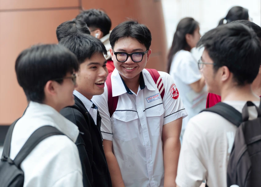 VLU-thi-danh-gia-nang-luc.jpg