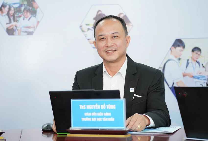 tuyen-sinh-dh-talkshow-bao-phap-luat-tp-hcm (5).jpg