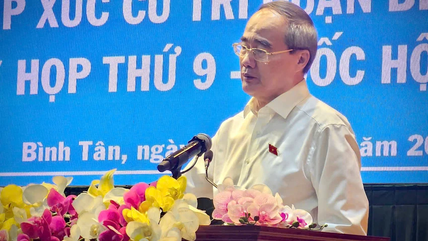 cu-tri-quan-binh-tan-ban-khoan-nhieu-via-he-bi-chiem-dung-lam-noi-kinh-doanh (1).jpg
