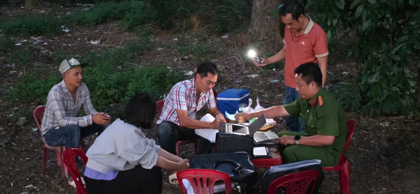 tp-hcm-bat-giam-doc-cong-ty-do-trom-600-tan-rac-gay-o-nhiem-moi-truong (4) - Copy - Copy.jpg