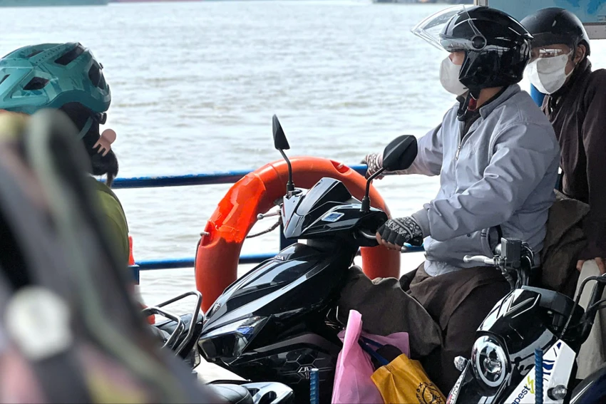 z7642945821219_ce0931b68bf97d3eccd39645098f95e3.jpg