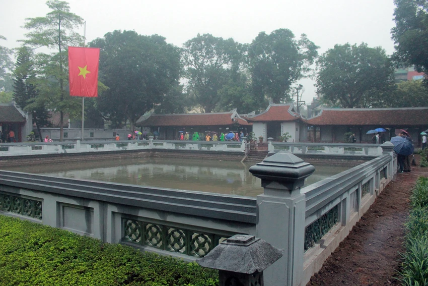 Cận cảnh Văn miếu trong 'màu áo' mới ảnh 6
