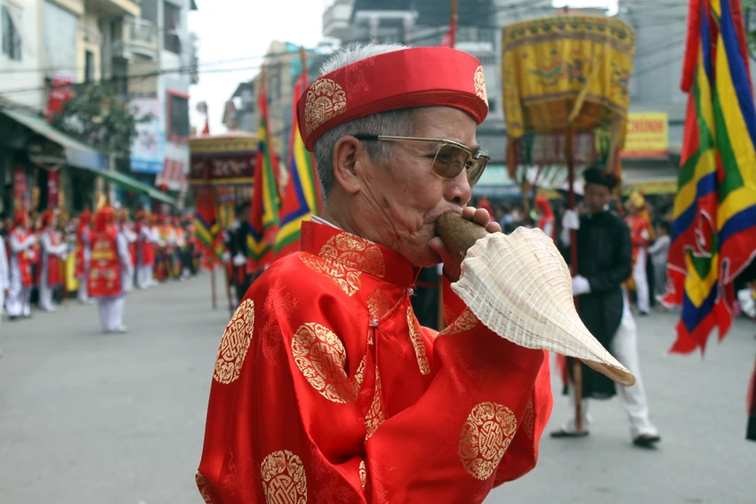 'Con đĩ đánh bồng' sôi động làng Triều Khúc ảnh 6