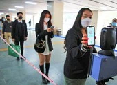 Công an lắp máy quét QR cho tuyến metro Cát Linh – Hà Đông 