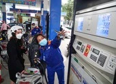 Bộ Tài chính đề xuất mới, giảm một nửa thuế môi trường xăng dầu