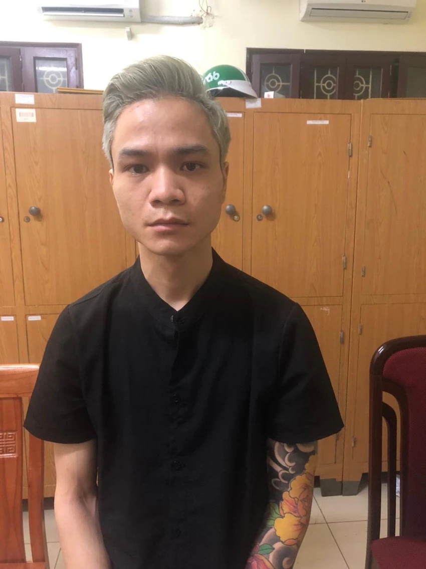 Nghi phạm Phùng Văn Vinh tại cơ quan công an. Ảnh CACC