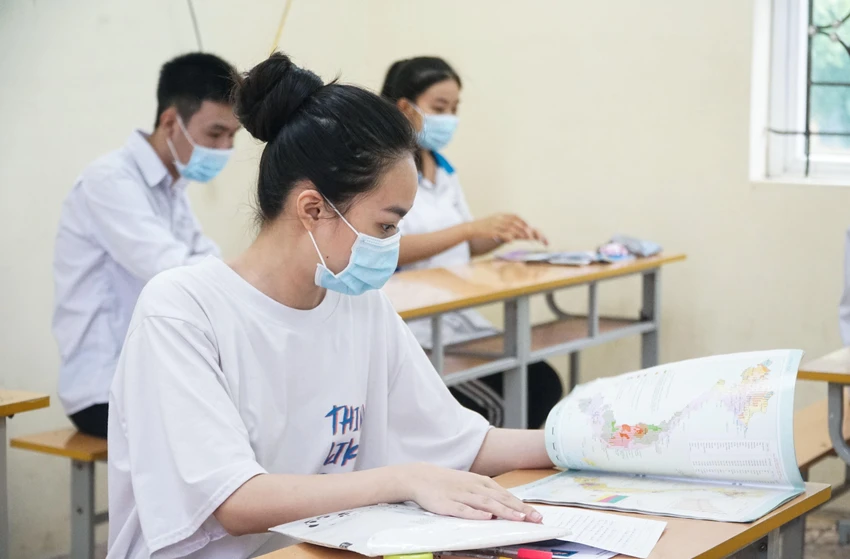 Việc mở lại hệ thống quản lý thi tốt nghiệp THPT năm 2022 sẽ tạo điều kiện thuận lợi cho thí sinh. Ảnh: PHI HÙNG Việc mở lại hệ thống quản lý thi tốt nghiệp THPT năm 2022 sẽ tạo điều kiện thuận lợi cho thí sinh. Ảnh: PHI HÙNG