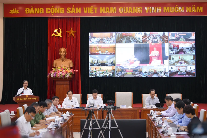 Toàn cảnh hội nghị trực tuyến về công tác tổ chức thi tốt nghiệp THPT năm 2022. Ảnh PHI HÙNG Toàn cảnh hội nghị trực tuyến về công tác tổ chức thi tốt nghiệp THPT năm 2022. Ảnh PHI HÙNG