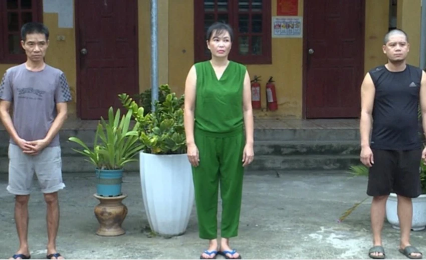 Nhóm bị can vừa bị công an khởi tố. Ảnh CACC Nhóm bị can vừa bị công an khởi tố. Ảnh CACC