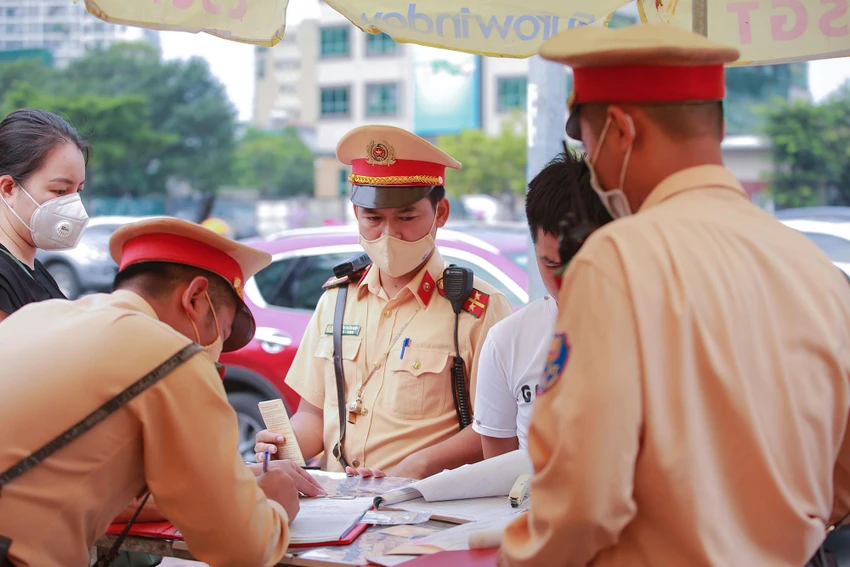 Đại diện Cục CSGT cho hay, mục tiêu của kế hoạch này là kịp thời giải quyết các điểm nút gây ùn tắc, phân luồng hợp lý để hạn chế xung đột giữa các luồng phương tiện, hạn chế xung đột giao thông. Nếu thuận lợi, Cục CSGT sẽ triển khai phương án này trên nhiều tuyến đường ở các thành phố lớn. Đại diện Cục CSGT cho hay, mục tiêu của kế hoạch này là kịp thời giải quyết các điểm nút gây ùn tắc, phân luồng hợp lý để hạn chế xung đột giữa các luồng phương tiện, hạn chế xung đột giao thông. Nếu thuận lợi, Cục CSGT sẽ triển khai phương án này trên nhiều tuyến đường ở các thành phố lớn.