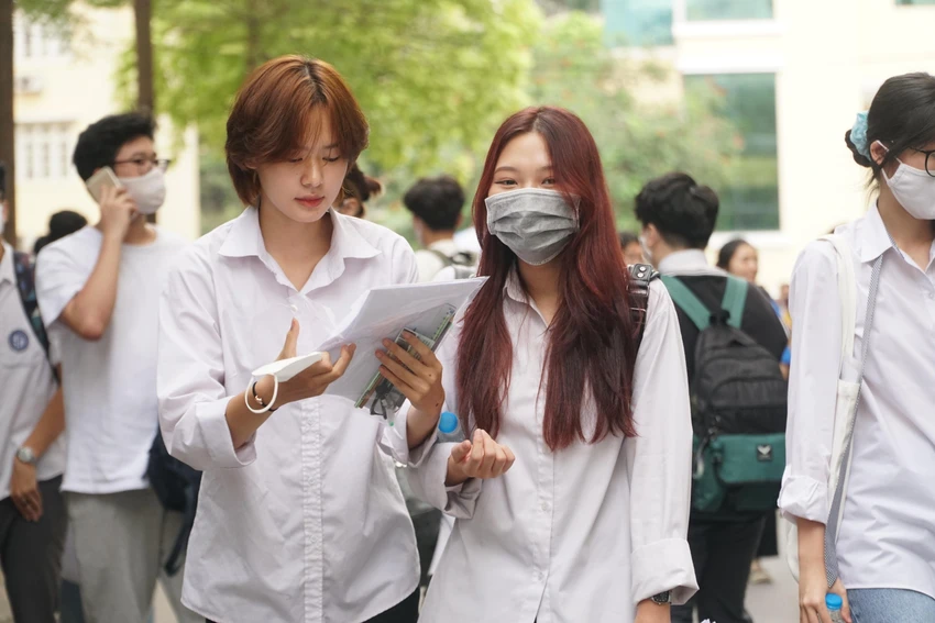 Thí sinh dự thi tốt nghiệp THPT 2022. Ảnh PHI HÙNG Thí sinh dự thi tốt nghiệp THPT 2022. Ảnh PHI HÙNG